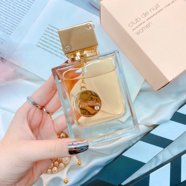 Perfume Club de Nuit Mujer