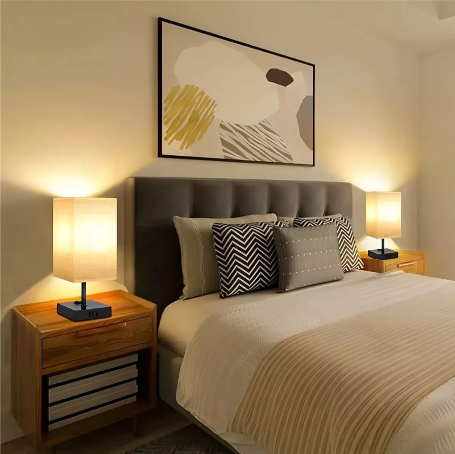 Lámpara de mesita de noche con cargadores USB, Color gris claro